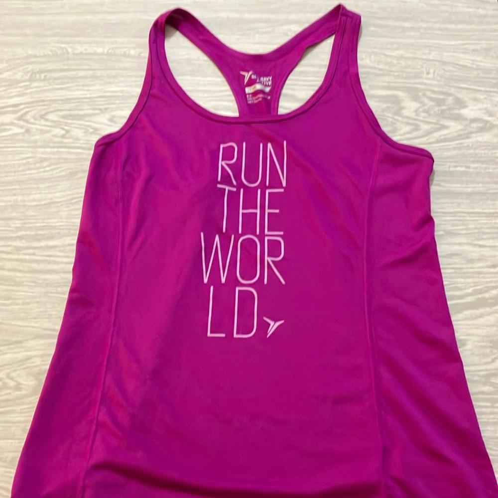 Run The World Tank